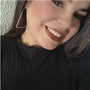 Me defino como una persona paciente, creativa y comprometida con la educación. Disfruto enseñar de manera dinámica y adaptada a la